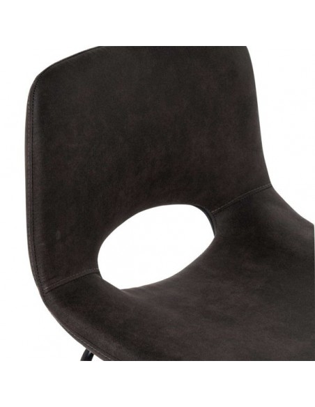 Taburete bajo Zahara 65, tejido suede y patín de metal negro.