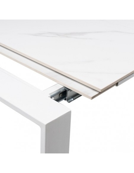 Mesa extensível JANET 140 (190-240) x 90. Porcelânico branco e base metálica branca.
