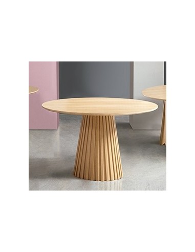 Mesa redonda NAYLA de Ø 100, chapada en roble.
