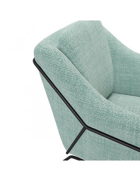 Butaca Brida en tejido tango y base de metal acabado negro.