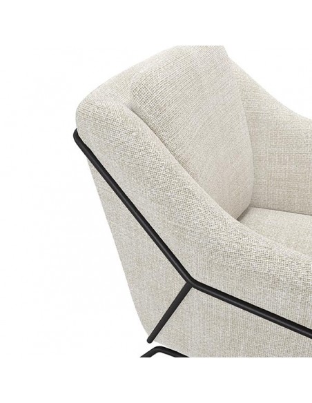 Butaca Brida en tejido tango y base de metal acabado negro.