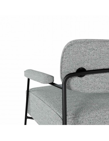 Poltrona BREDA de design retrô com estofamento...