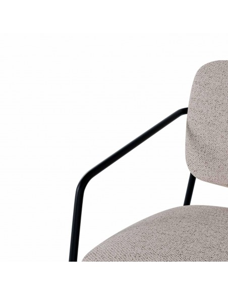 Poltrona VALETA de design retro, estofada Lemur e base em metal preto