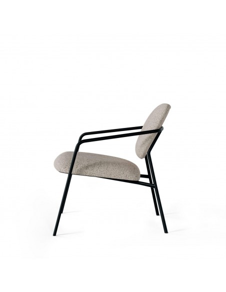 Poltrona VALETA de design retro, estofada Lemur e base em metal preto