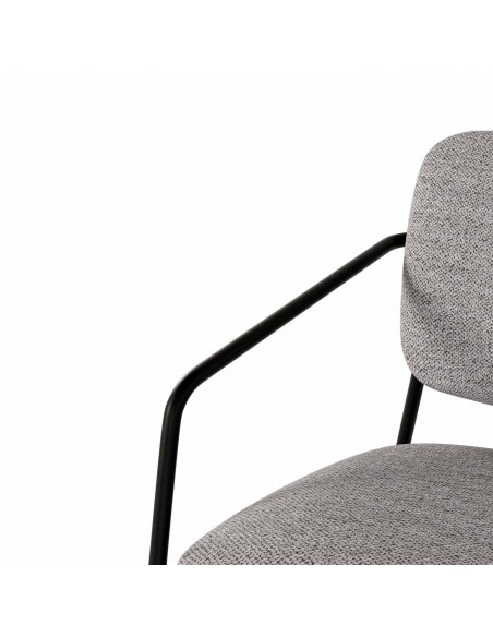 Poltrona VALETA de design retro, estofada Lemur e base em metal preto