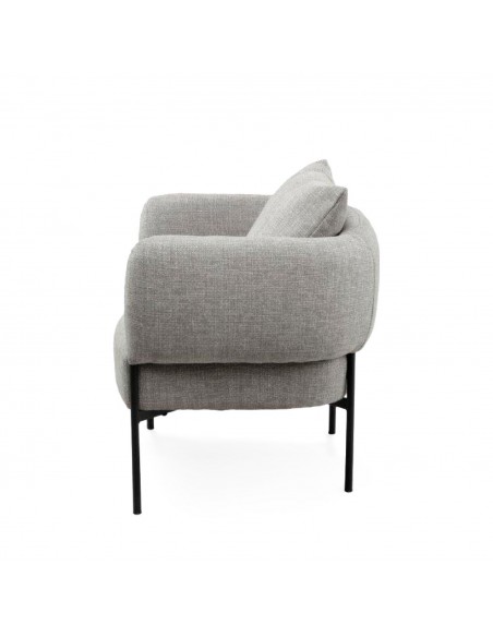 Poltrona AGADIR em tecido tango e aço com acabamento preto.