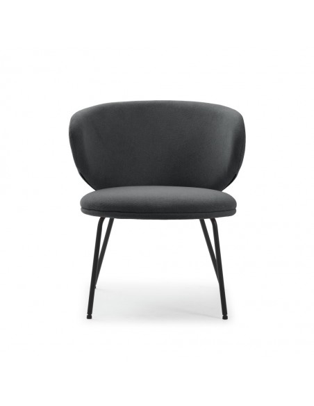 Poltrona design RUSH em tecido e pernas de metal preto