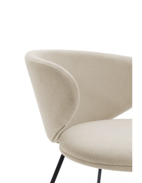 Cadeira design RUSH em tecido e pernas de metal preto