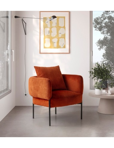 Poltrona ARUNI combinada veludo cotelê e tecido...