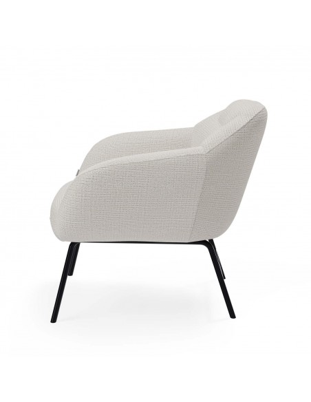 Butaca NAMUR de tejido bora y acero acabado negro.