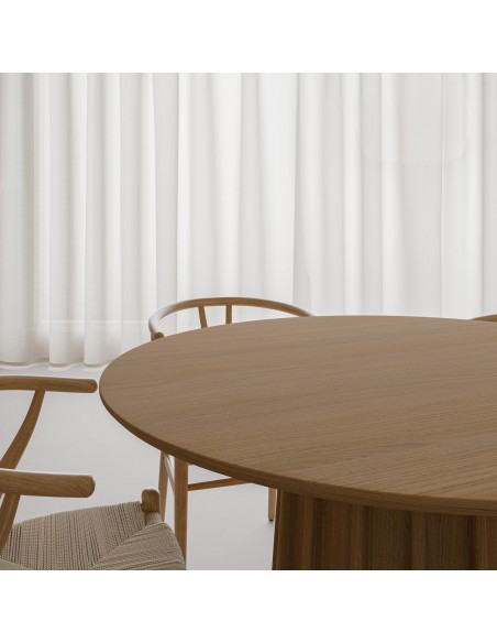 Mesa redonda LICIA de Ø100, chapa de roble natural.