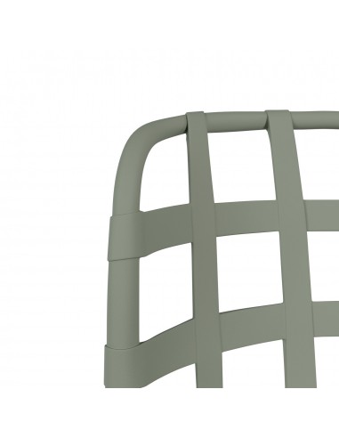 Silla de diseño GINA de polipropileno apilable.