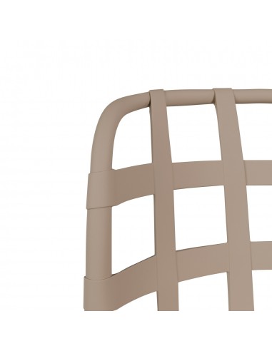 Silla de diseño GINA de polipropileno apilable.