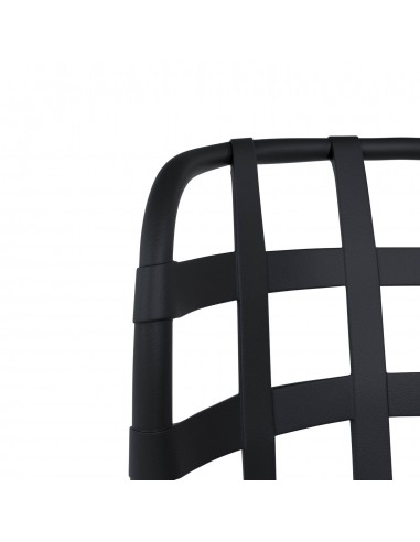 Silla de diseño GINA de polipropileno apilable.