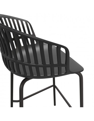 Banqueta baixa em polipropileno AXEL 66, pernas...