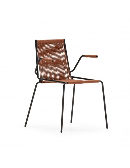 Silla de exterior EMILY con brazos en cuerda terracota y metal negro