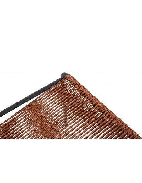 Cadeira ao ar livre EMILY com corda terracota e braços de metal preto