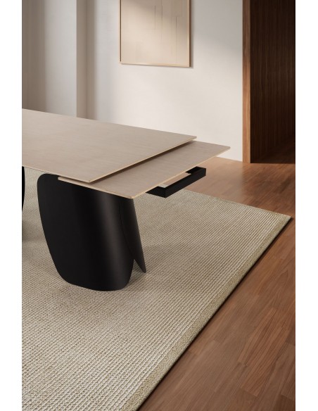 Mesa de diseño extensible CRISIA 180(260), travertino y metal negro