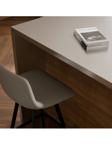 Banco ASTON de 75,5 cm. Assento estofado Taupe...