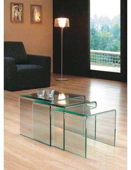 Juego de 3 mesas nido en cristal templado transparente.