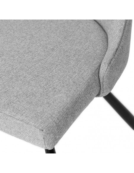 Silla Danica tapizada en tejido gris con patas de metal negro