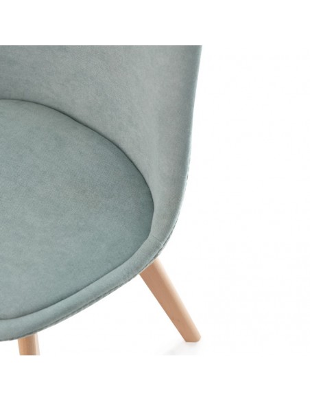 Silla Milena con patas de madera, tapizada en terciopelo