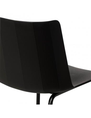 Silla CADY polipropileno negro y patas de metal.