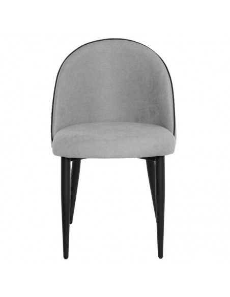 Silla de comedor SLOANE, tapizada color gris claro con patas de metal negro.