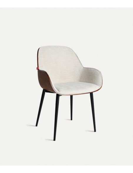 Cadeira BEESD moderna com encosto em madeira cor de nogueira e tecido off-white