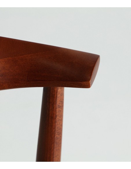 Silla artesanal nórdica ZELHEM de madera color nogal y cuerda beige