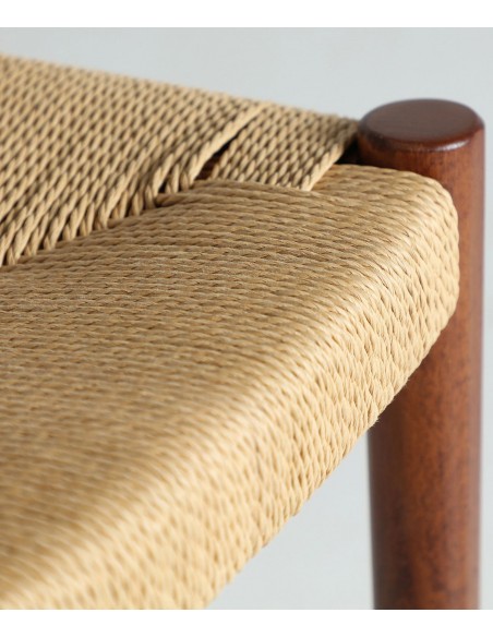 Silla artesanal nórdica ZELHEM de madera color nogal y cuerda beige