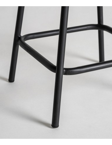 Banco baixo CHAEPE 49 em pele preta, estilo...