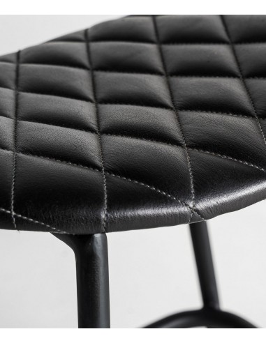 Banco baixo CHAEPE 49 em pele preta, estilo...