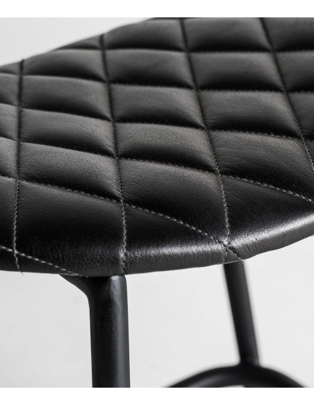 Banco baixo CHAEPE 49 em pele preta, estilo industrial vintage