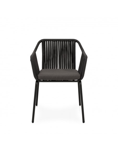 Cadeira de exterior Penny em corda e aço, com design envolvente e elegante