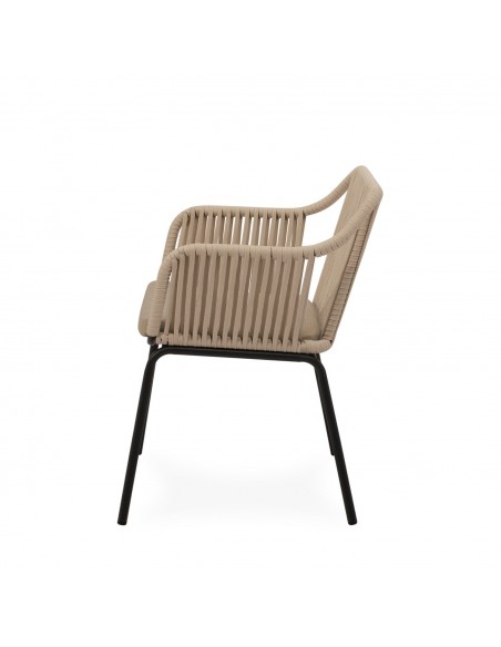Cadeira de exterior Penny em corda e aço, com design envolvente e elegante