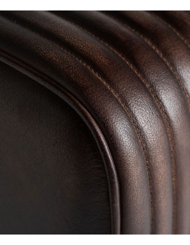 Banqueta baixa GLADYS em pele castanha, design...