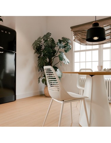 CADEIRA DE POLIPROPILENO LEIA BRANCO. PERNAS DE...