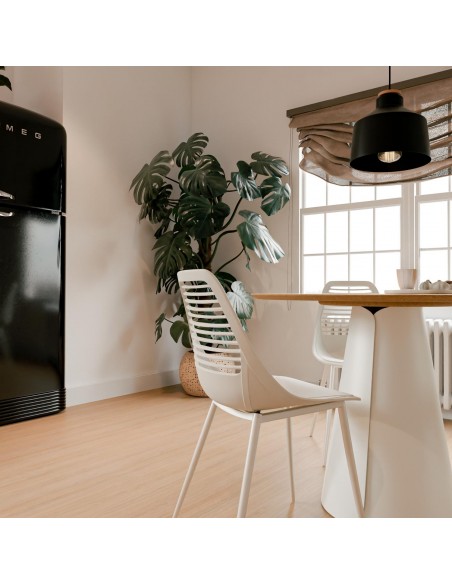 SILLA DE POLIPROPILENO LEIA BLANCA. PATAS METAL