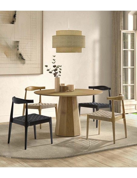 Mesa redonda de diseño ETNIC 120 en madera natural.