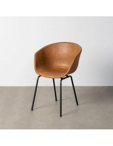 Cadeira com braços estilo industrial vintage...