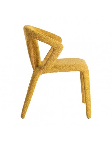 Silla con patas tapizadas NIVARIA de diseño 3d...