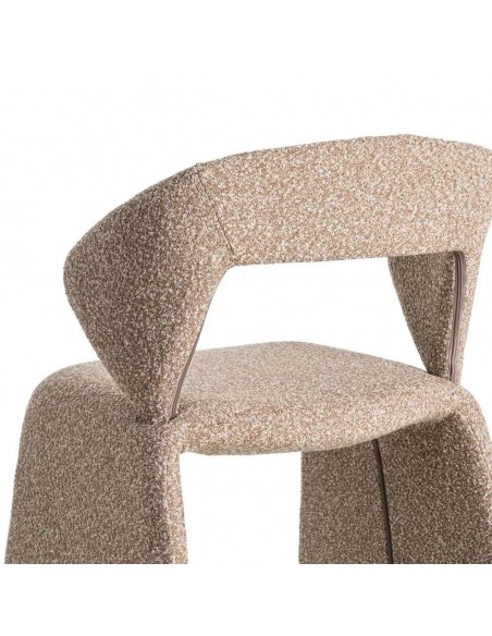 Cadeira estofada SALOMON com design moderno em tecido bouclé mesclado