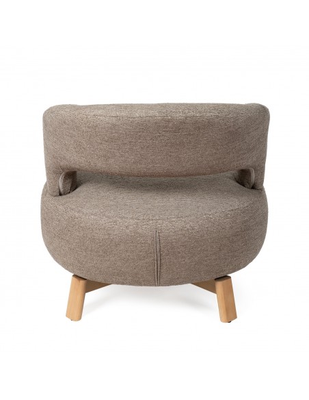 Butaca giratoria BOGOTA, diseño escandinavo envolvente con base de madera