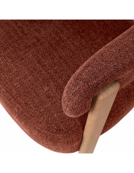 Butaca GRANITO, diseño nórdico orgánico con estructura de madera