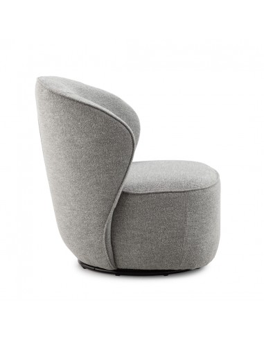 Poltrona EDNA de design orgânico em cor cinza.