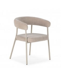Silla con brazos de diseño envolvente YURI en color beige...