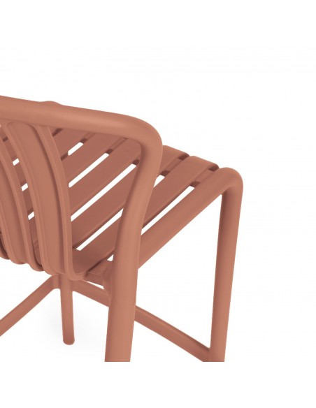 Taburete altura media BASTIAN 65,5 cm de polipropileno