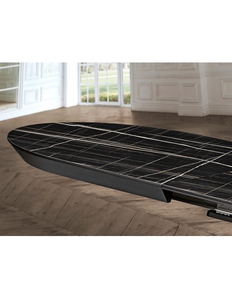Mesa de diseño grande CAPRI 206 a 406 cm. Melamina mármol y metal negro