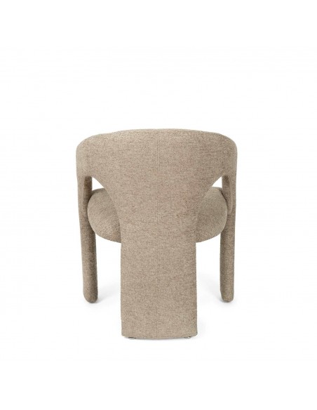 Cadeira totalmente estofada com design orgânico LORETTA